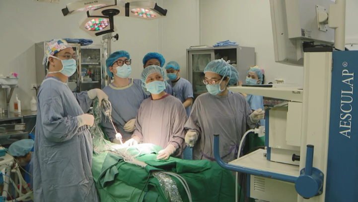 Người mẹ của những em bé sinh ra chưa trọn vẹn